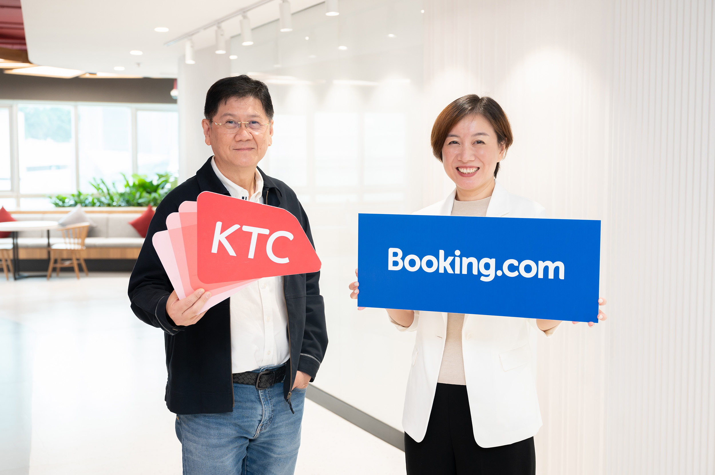 เคทีซี ร่วมมือ เว็บไซต์ Booking.com