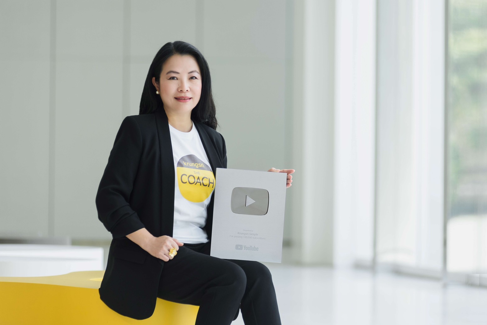 กรุงศรี ได้รับรางวัล "Silver Creator Award" จาก YouTube   