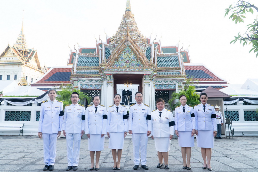 EXIM BANK ผลัดเวรเฝ้าฯ ในพระพิธีธรรมสวดพระอภิธรรมพระบรมศพ  