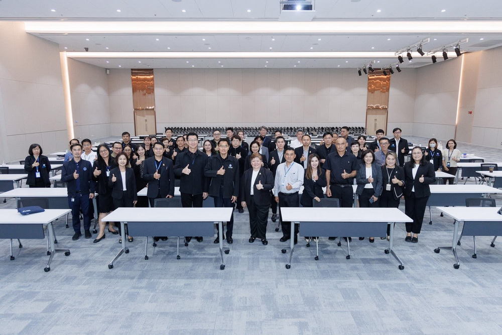 EXIM BANK บรรยายเสริมสร้างความรู้   