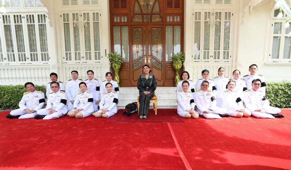 ออมสิน เข้าเฝ้าถวายรับฝากเงิน   